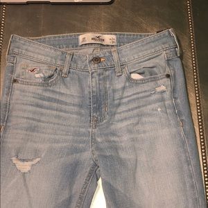 light wash Hollister High rose super skinny jean